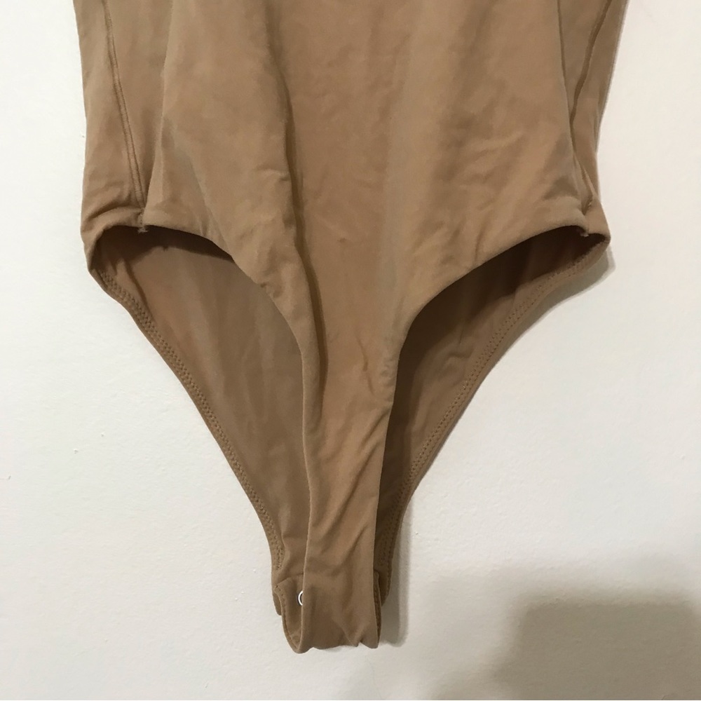 Skims Bodysuit - Picture 4 of 5